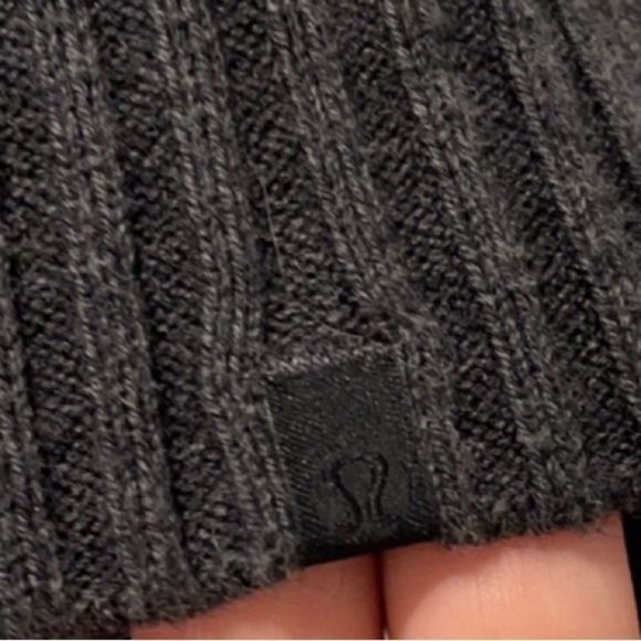 LULULEMON Still Lotus Wrap (reversible) Black & Gray Open Cardigan Sweater - Picture 5 of 8